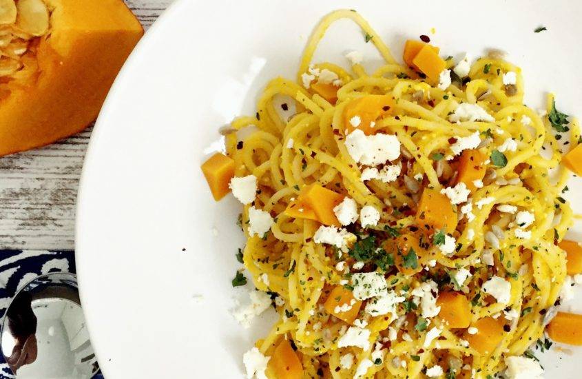 Spaghetti mit Kürbis Feta Pesto