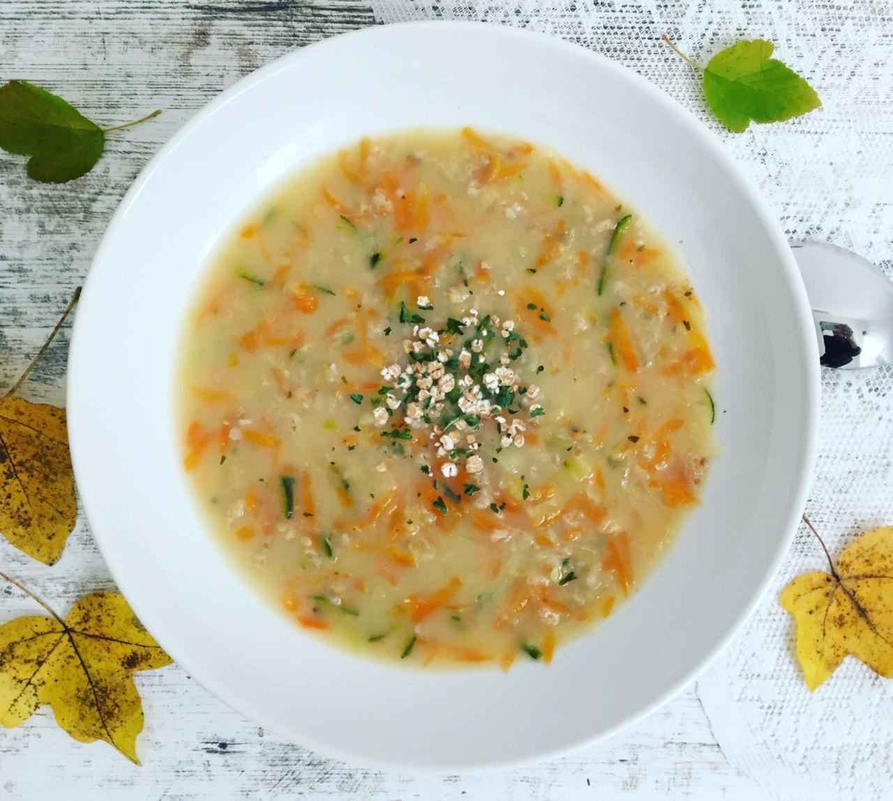 Herbstgemüsesuppe mit Haferflocken