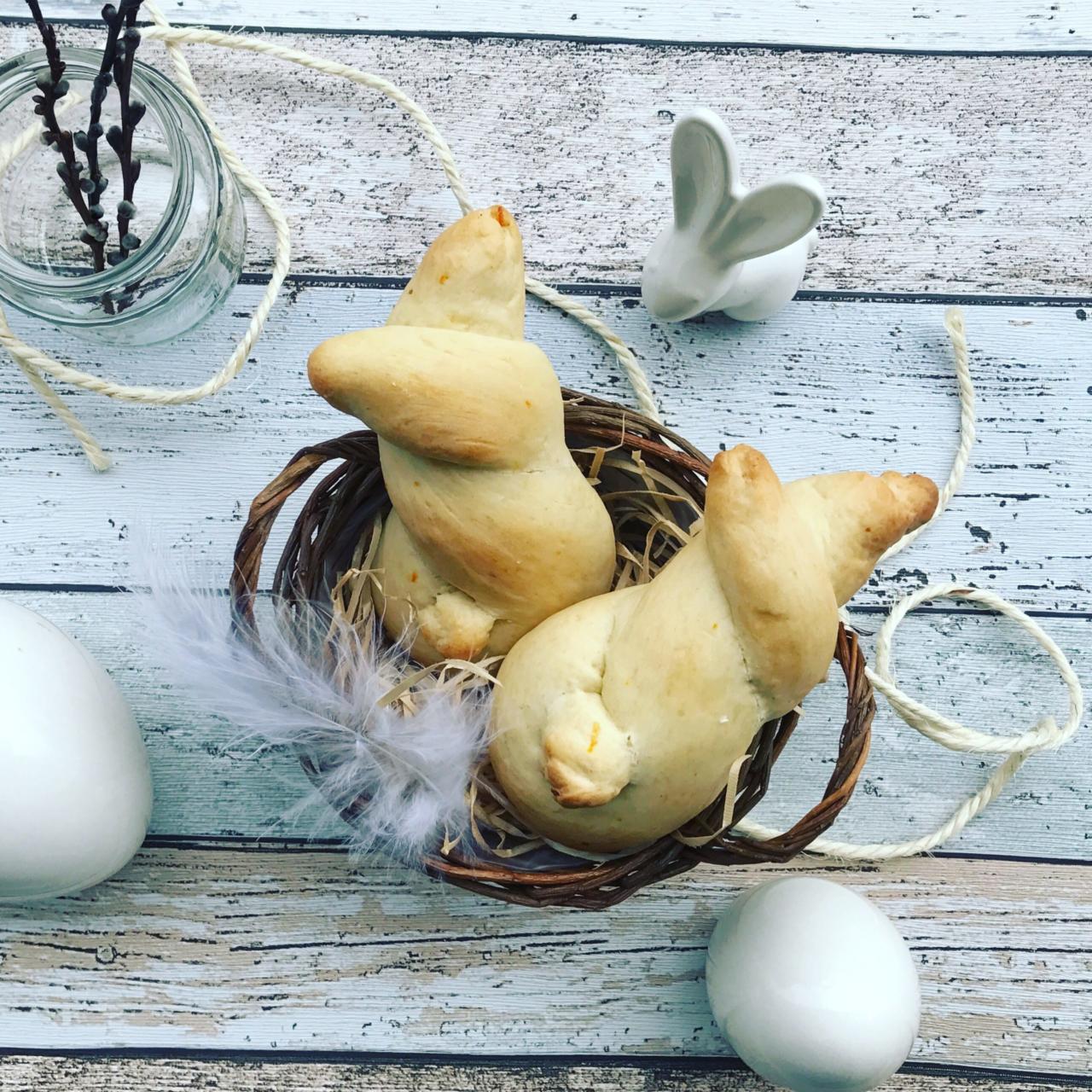 Hefeteig Osterhasen