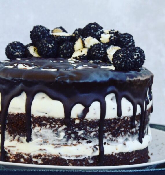 Bananen-Split-Naked-Cake