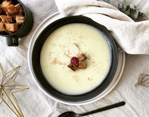 Sellerie Rahmsuppe mit Zimt Croutons