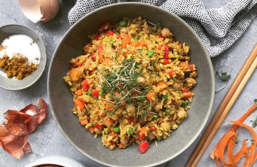Gebratener Reis mit Gemüse & Kichererbsen