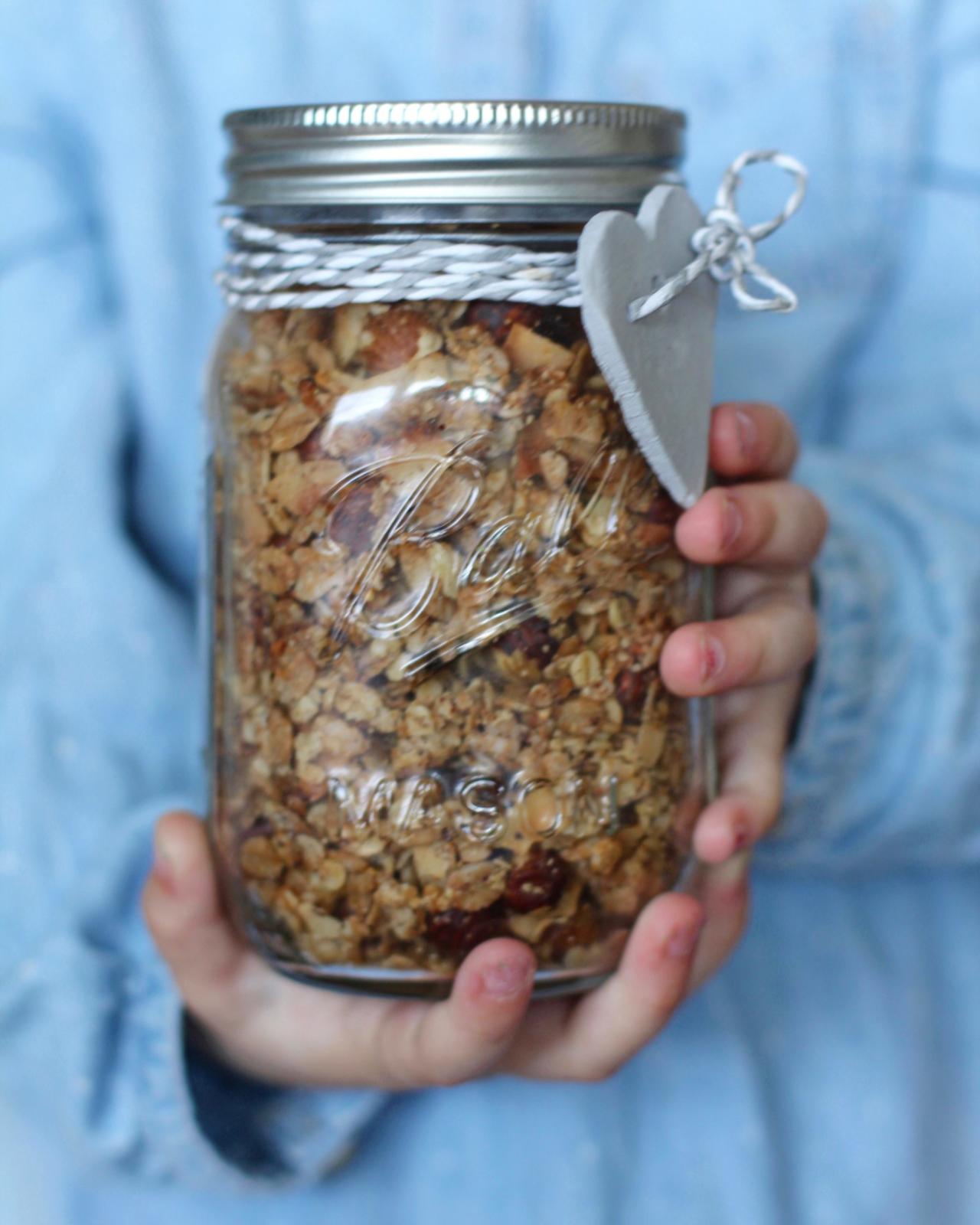 Haselnuss Granola