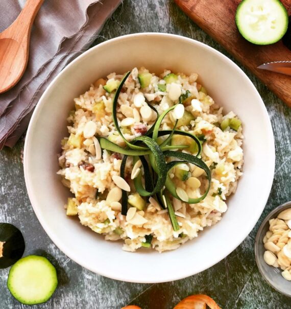 Zucchini-Reis-Pfanne mit Mandeln