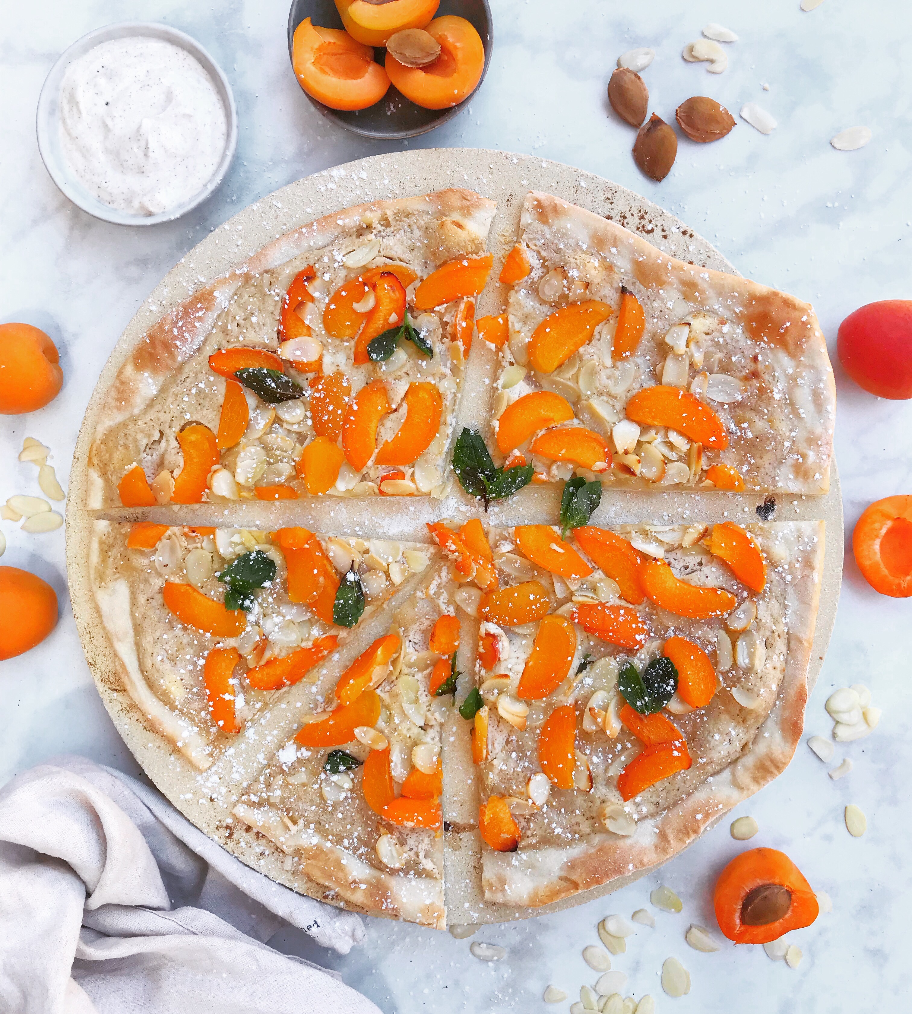 Flammkuchen mit Marillen