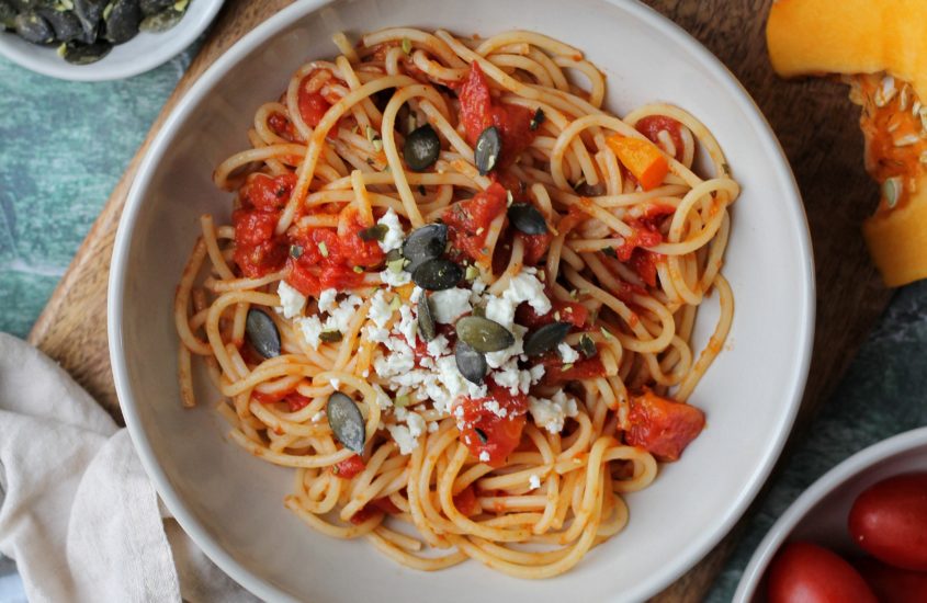 Spaghetti mit Kürbis Tomatensauce