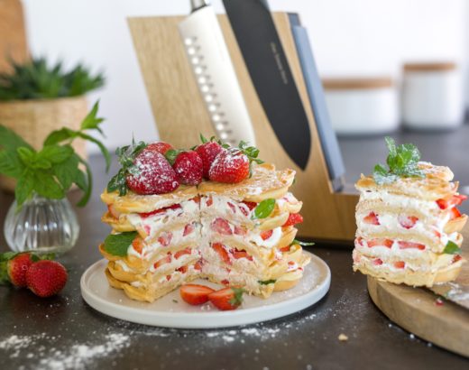 Erdbeer-Joghurt-Waffeltorte