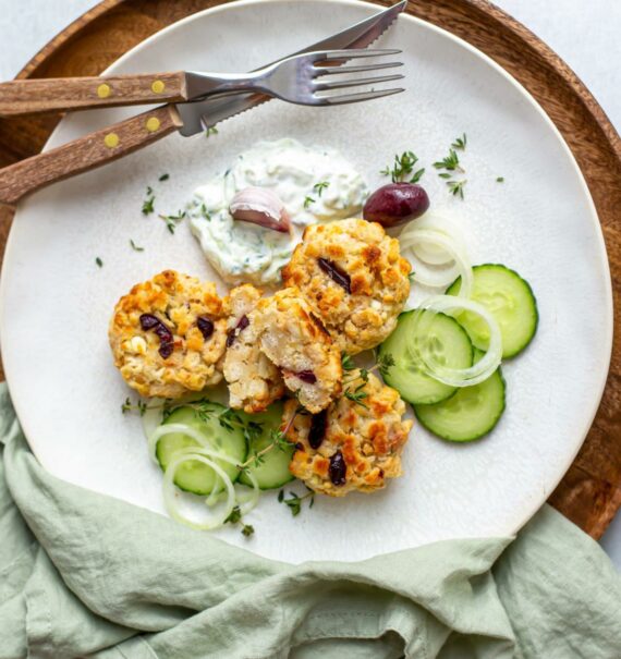 Griechische Kaspressknödel