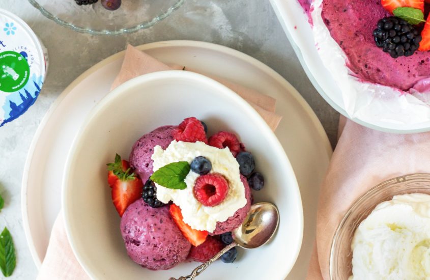 Joghurt Beeren Eis