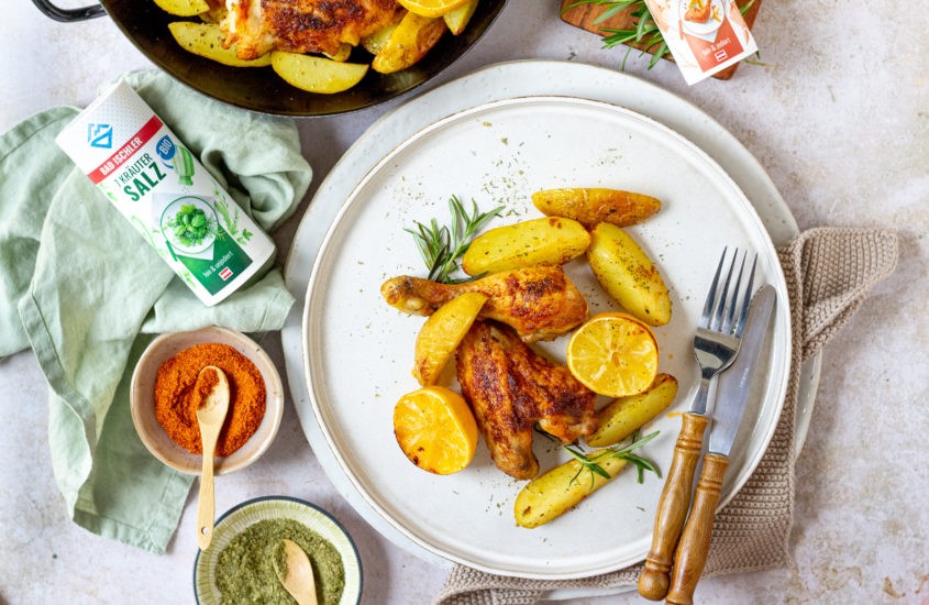 Zitronenhuhn mit Kräuterkartoffeln
