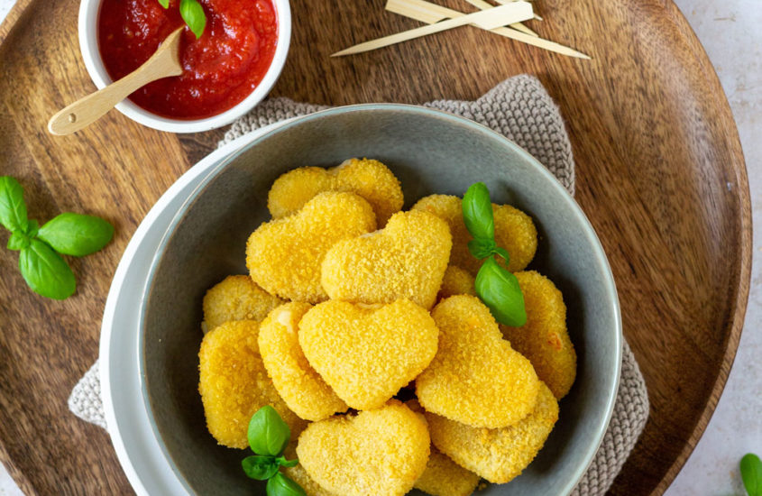 Mozzarella Herzen mit Tomaten Dip