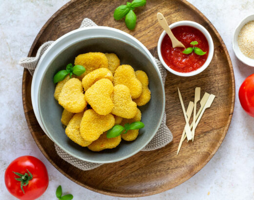 Mozzarella Herzen mit Tomaten Dip