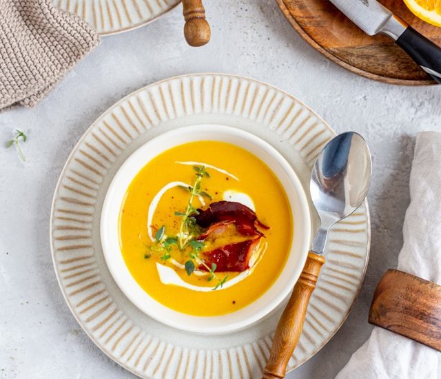 Karotten Orangen Suppe mit Ingwer