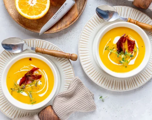 Karotten-Orangen-Suppe mit Ingwer