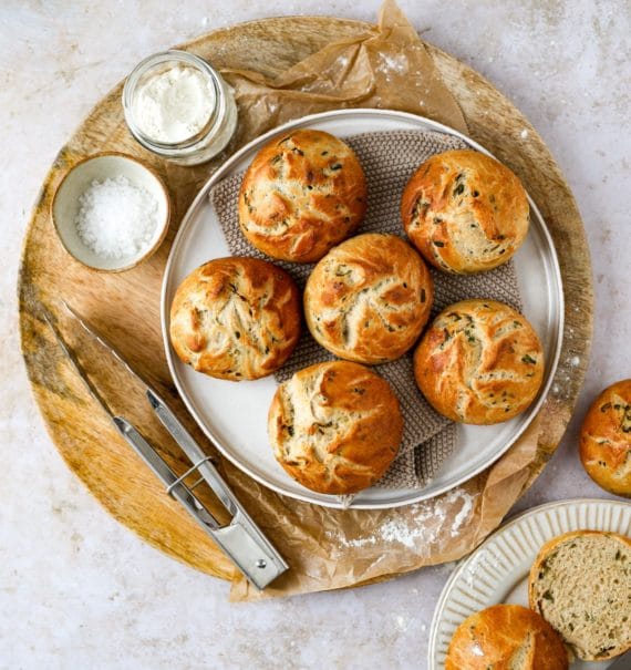 Bärlauch-Dinkelbrötchen