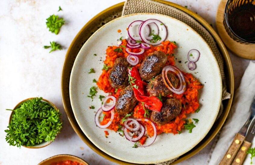 Cevapcici mit Ajvar Reis