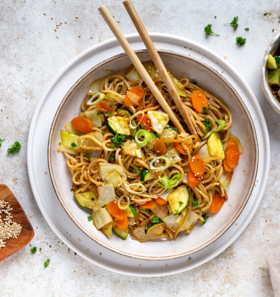 Asia Nudelpfanne mit Gemüse