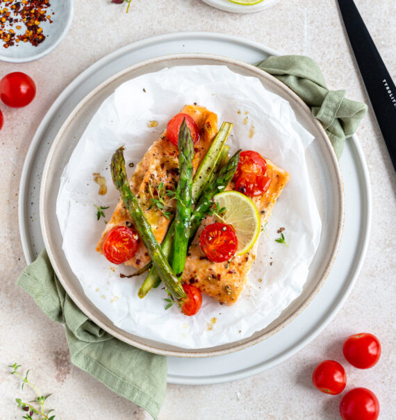 Spicy Lachsfilet im Backpapier