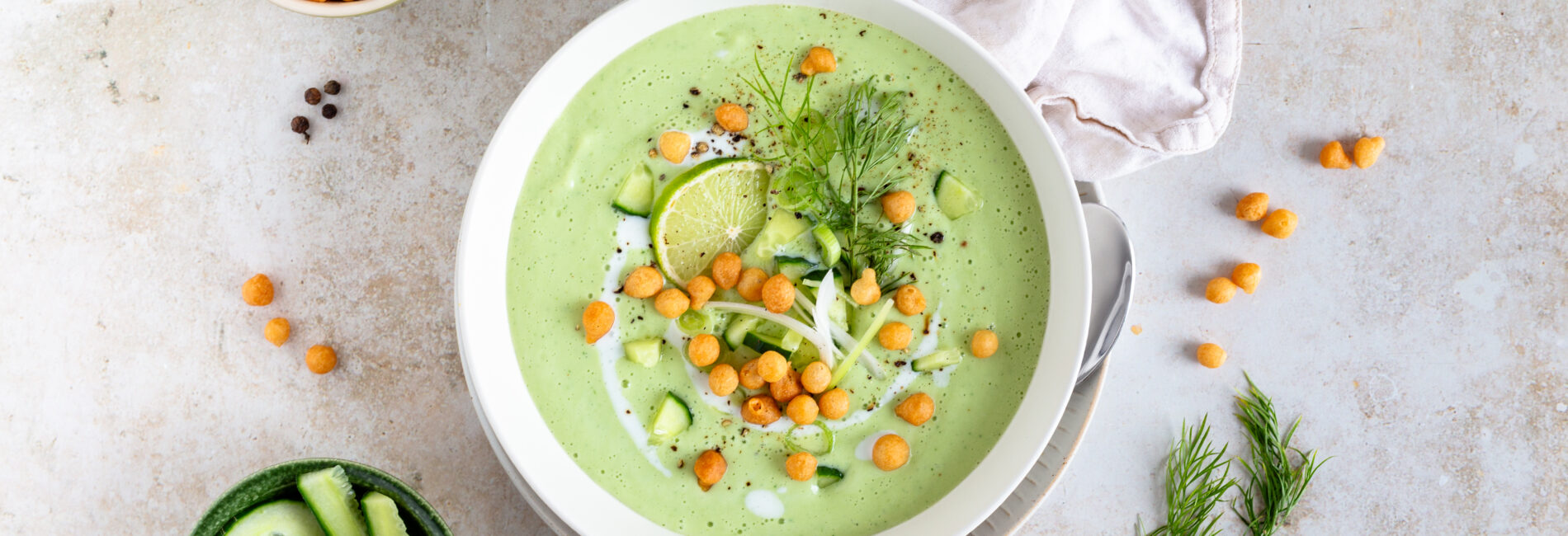 Avocado-Buttermilch-Suppe