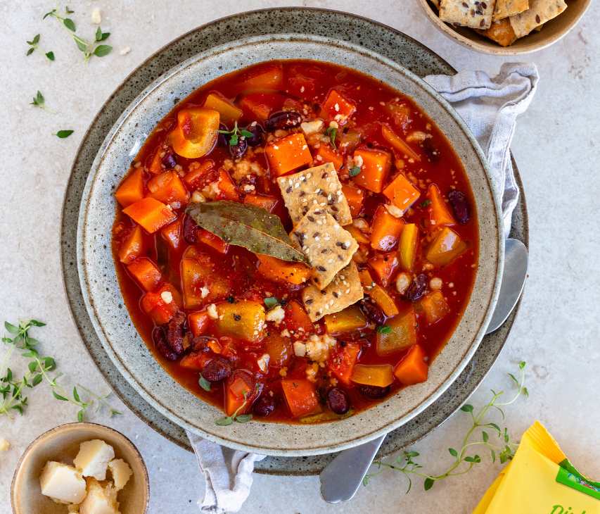 SÜSSKARTOFFEL-PAPRIKA-EINTOPF mit roten Bohnen