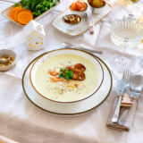 Mandelsuppe mit Räucherlachs