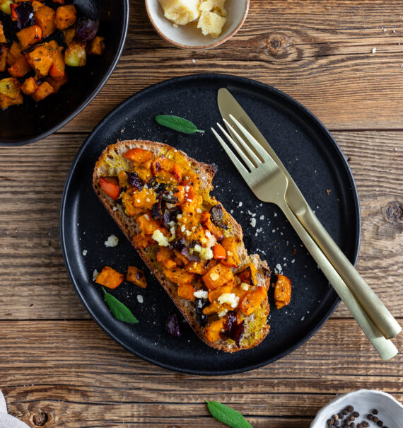 Ofengemüse Bruschetta