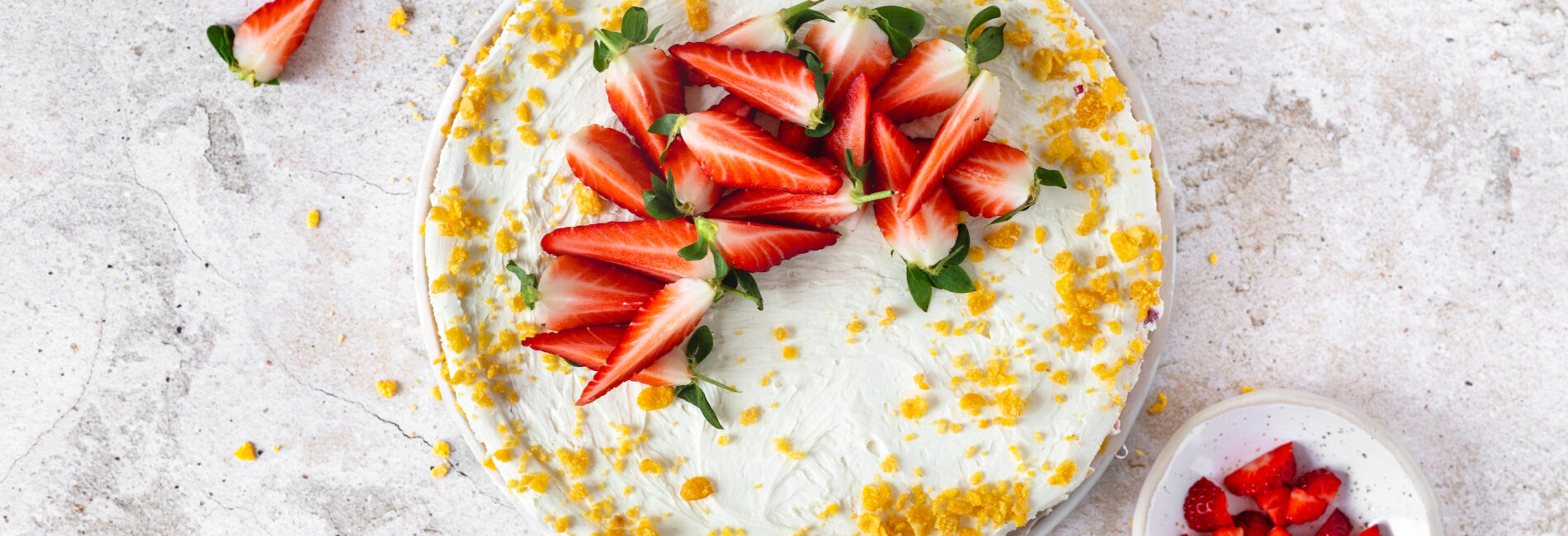 Erdbeer-Cornflakes-Torte