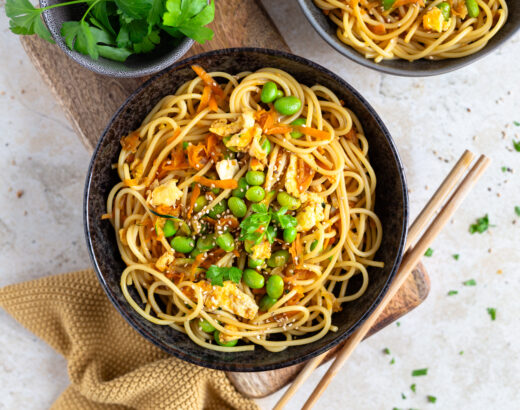 Gebratene Spaghetti im Asia-Style