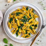 Kürbis Scherennudeln mit Spinat