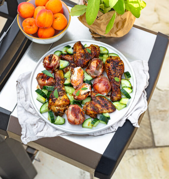 Gefüllte Marillen & Honighuhn vom Grill