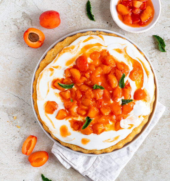 Marillenkuchen mit Joghurtcreme