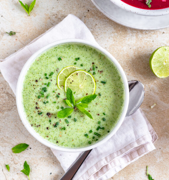 Kalte Zucchini-Minz-Suppe