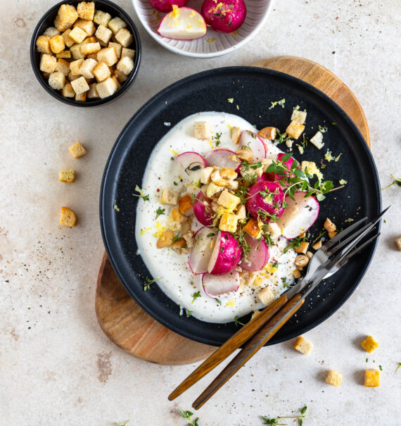 Ofen-Radieschen mit Crouton-Crunch